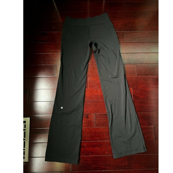 Lululemon Yoga Pants (Crossover Waist Band) - Picture 4 of 4